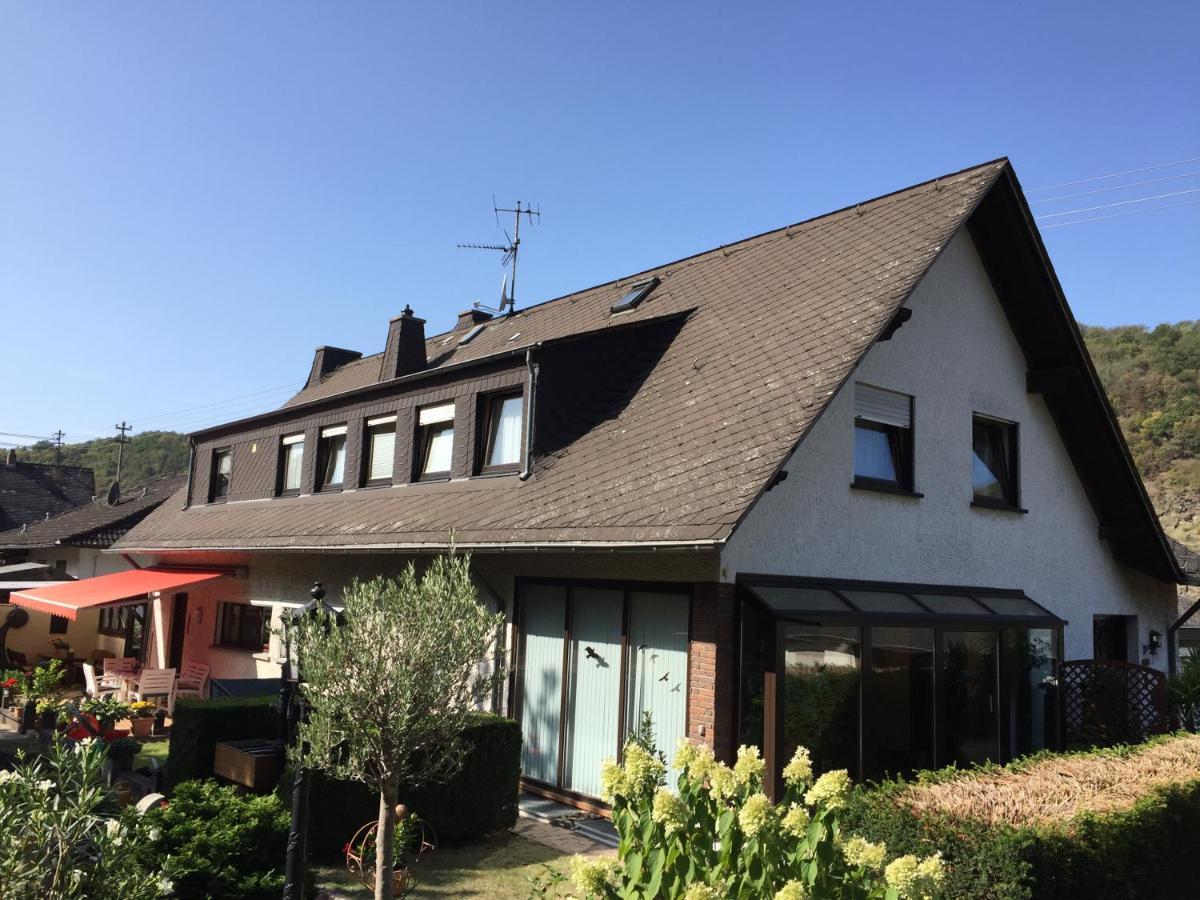Ferienwohnung Unter Dem Schild Oberfell Esterno foto